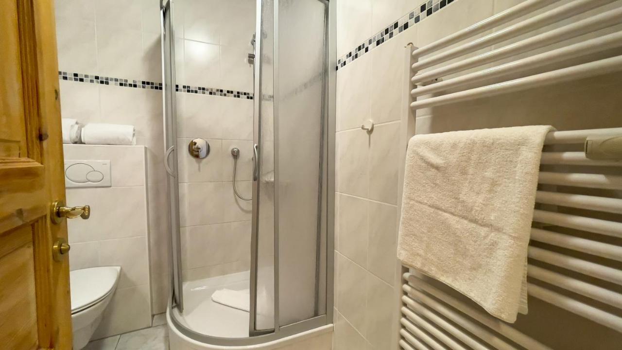 Apartment Haus Dortmund 1 *